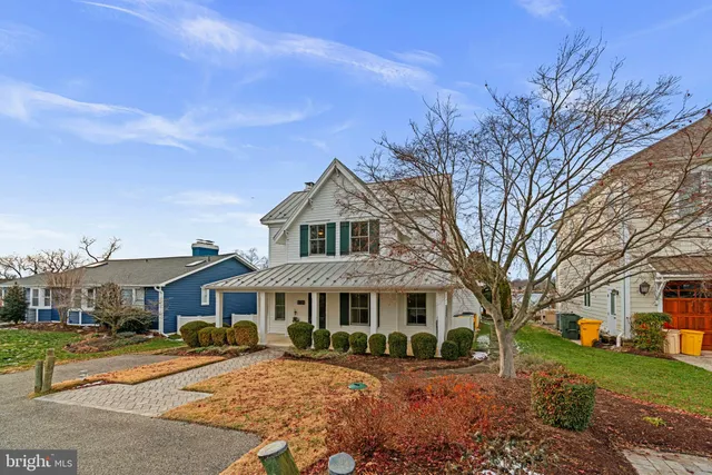 $2,200,000 | 3728 Bay Drive, Edgewater, MD 21037