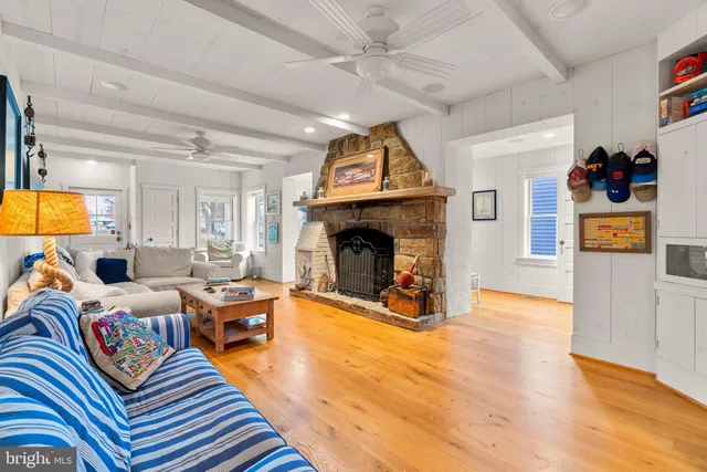 $2,200,000 | 3728 Bay Drive, Edgewater, MD 21037