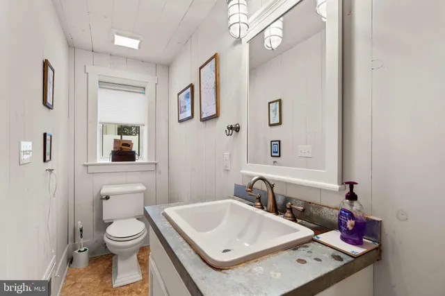 $2,200,000 | 3728 Bay Drive, Edgewater, MD 21037