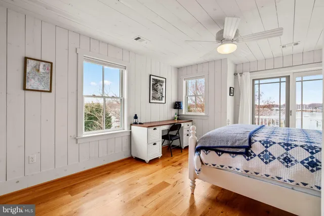 $2,200,000 | 3728 Bay Drive, Edgewater, MD 21037