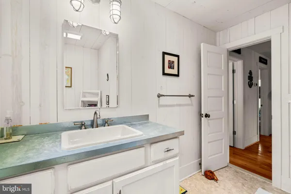 $2,200,000 | 3728 Bay Drive, Edgewater, MD 21037