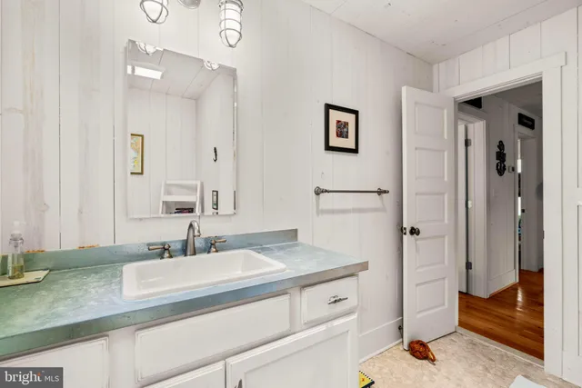 $2,200,000 | 3728 Bay Drive, Edgewater, MD 21037