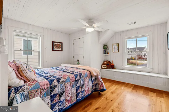 $2,200,000 | 3728 Bay Drive, Edgewater, MD 21037