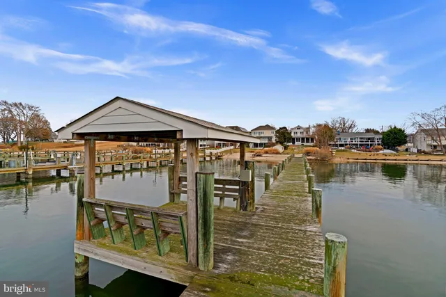 $2,200,000 | 3728 Bay Drive, Edgewater, MD 21037