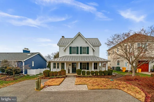 $2,200,000 | 3728 Bay Drive, Edgewater, MD 21037