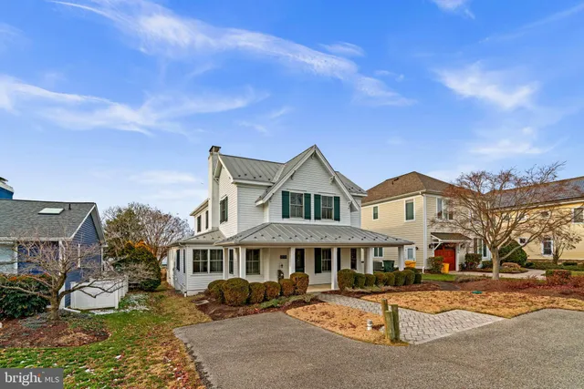 $2,200,000 | 3728 Bay Drive, Edgewater, MD 21037