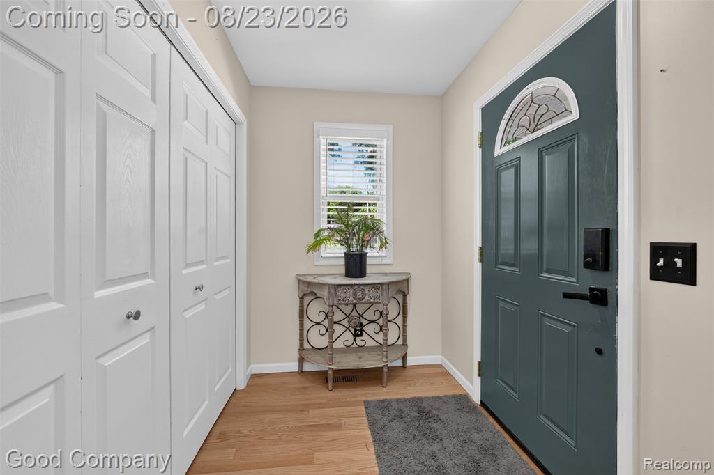 2145 Cole Road Lake Orion, MI 48362 - Photo 3 of 74 Gallery Image 3