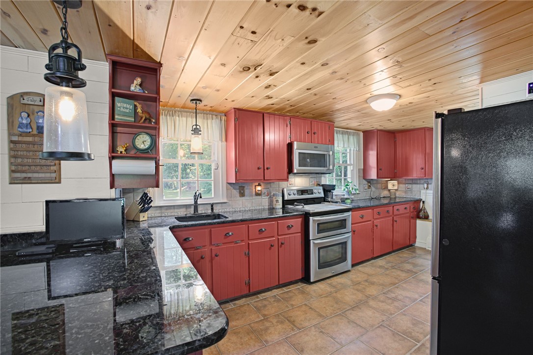 22 Burgess Road Foster, RI 02825 - Photo 11 of 40 Gallery Image 11