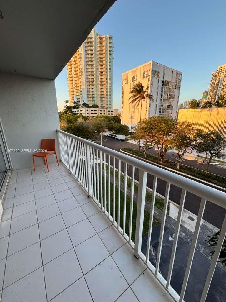150 Southeast 25th Road, Unit 4E Miami, FL 33129 - Photo 20 of 38