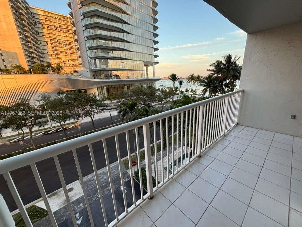 150 Southeast 25th Road, Unit 4E Miami, FL 33129 - Photo 4 of 38