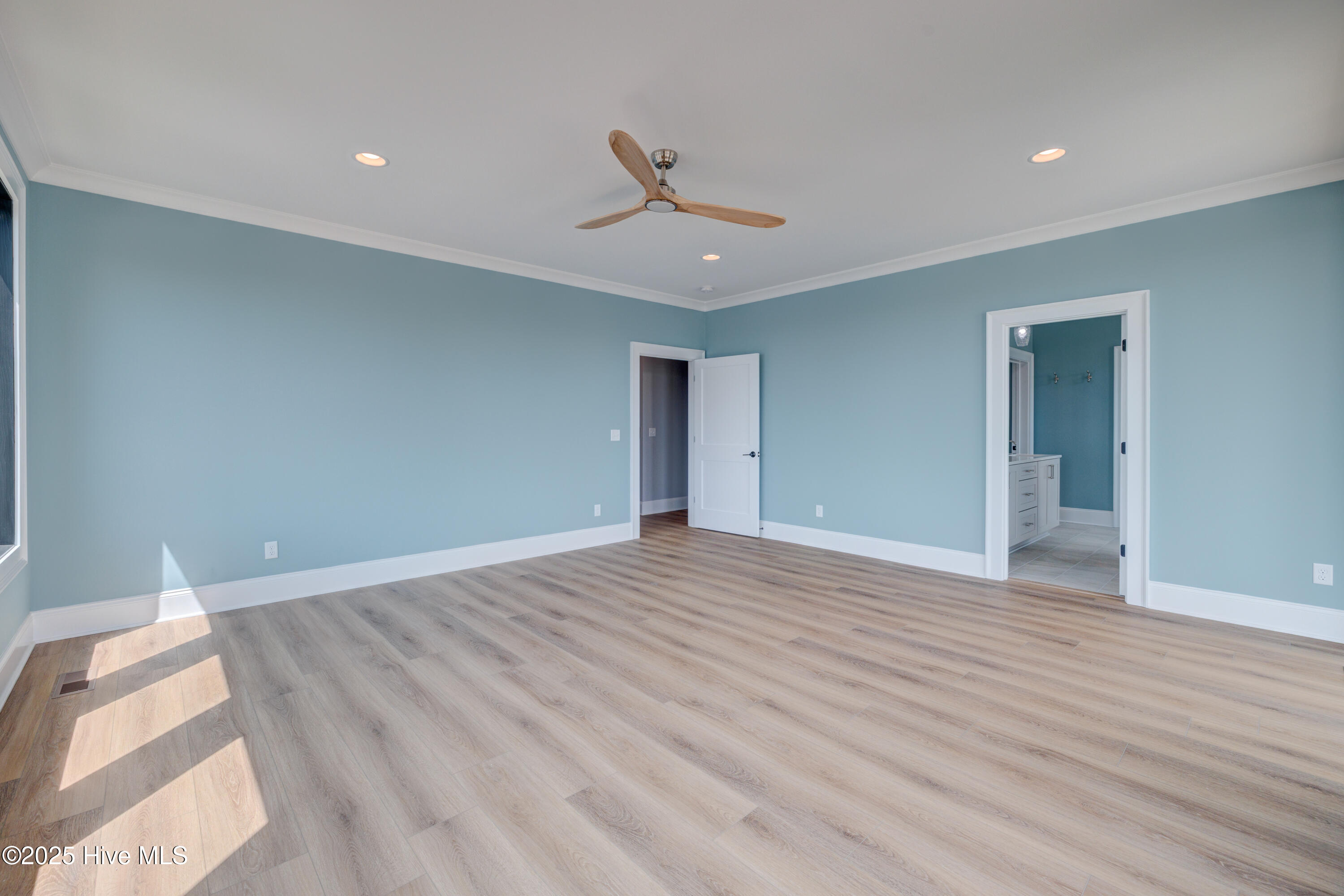 107 Raleigh Avenue Surf City, NC 28445 - Photo 30 of 40 owner suite 2