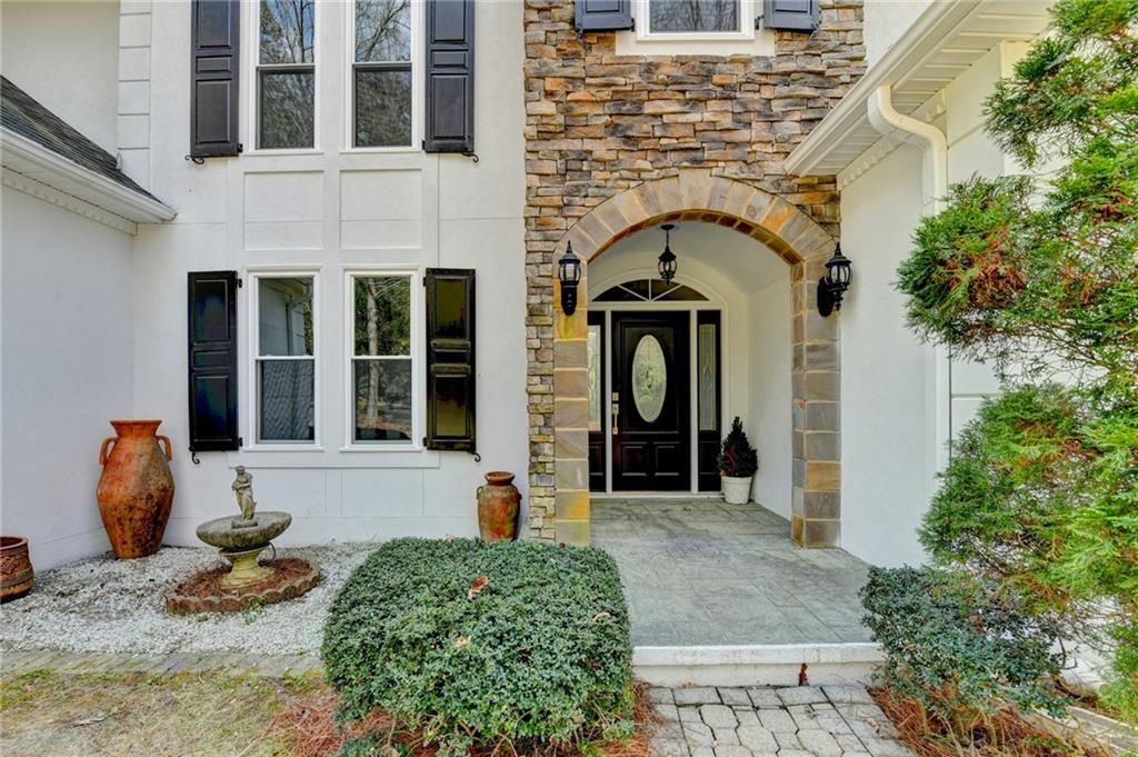 6336 Old Shadburn Ferry Road Buford, GA 30518 - Photo 5 of 100