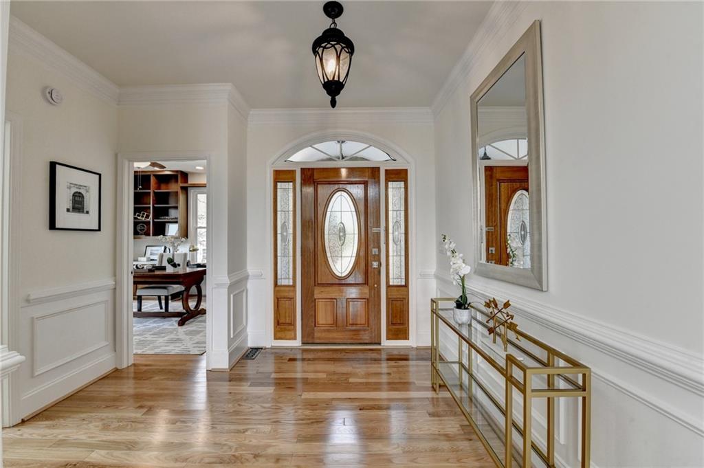 6336 Old Shadburn Ferry Road Buford, GA 30518 - Photo 7 of 100