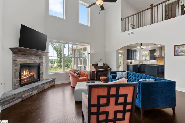 $675,000 | 222 Montview Circle, Greenville, SC 29617