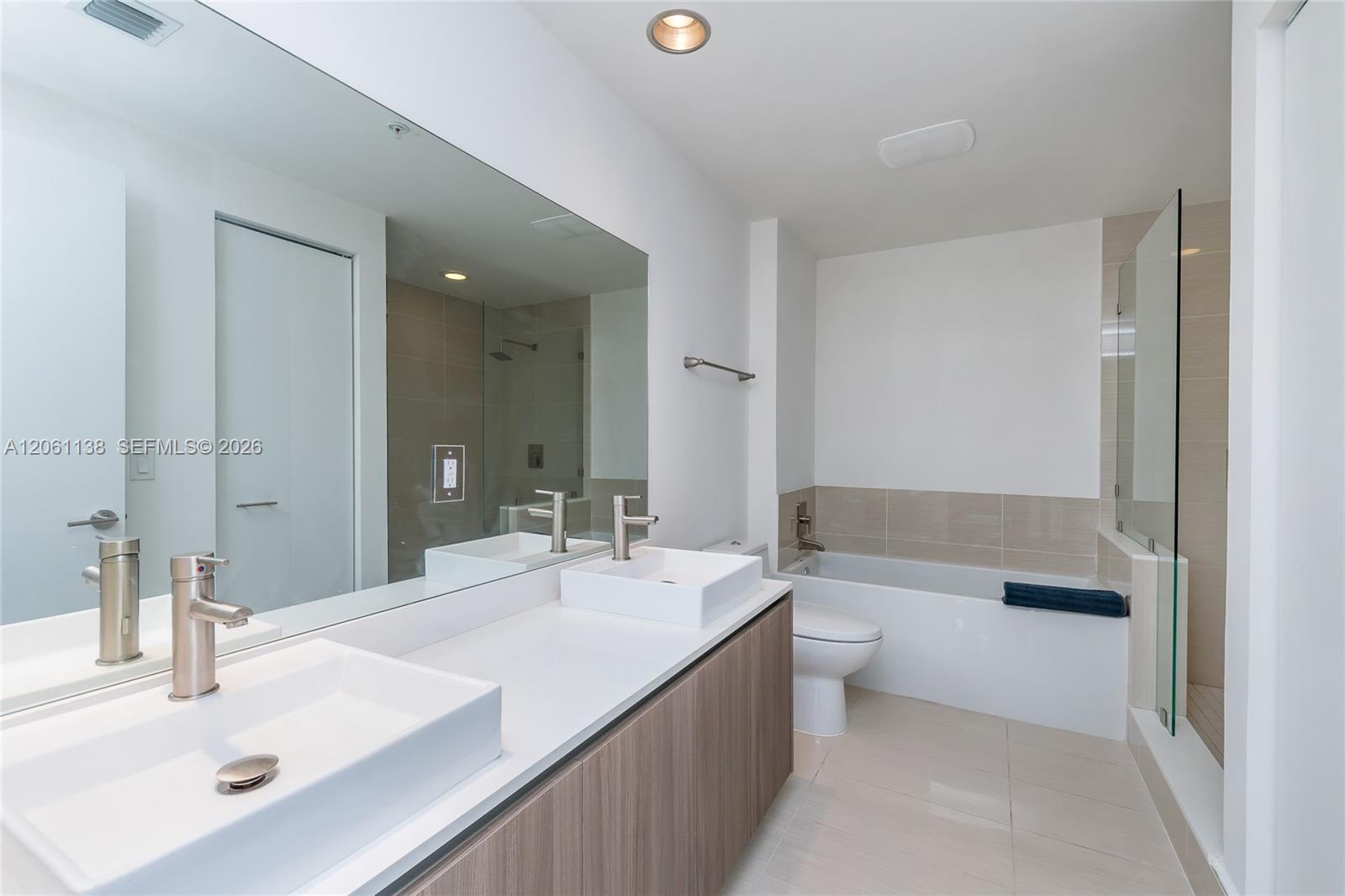 201 Southwest 17th Road, Unit 509 Miami, FL 33129 - Photo 8 of 19