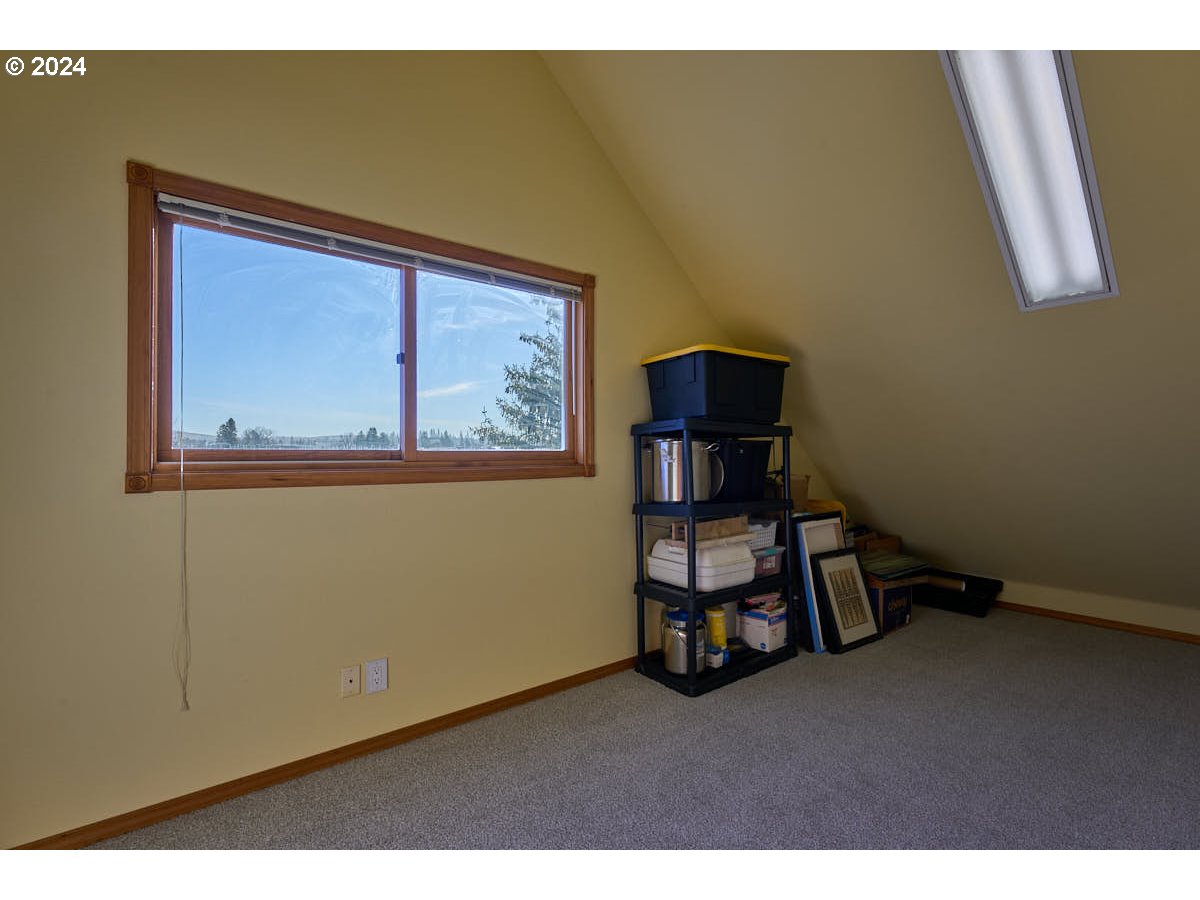 65195 Stockton Road Enterprise, OR 97828 - Photo 29 of 48 Bedroom