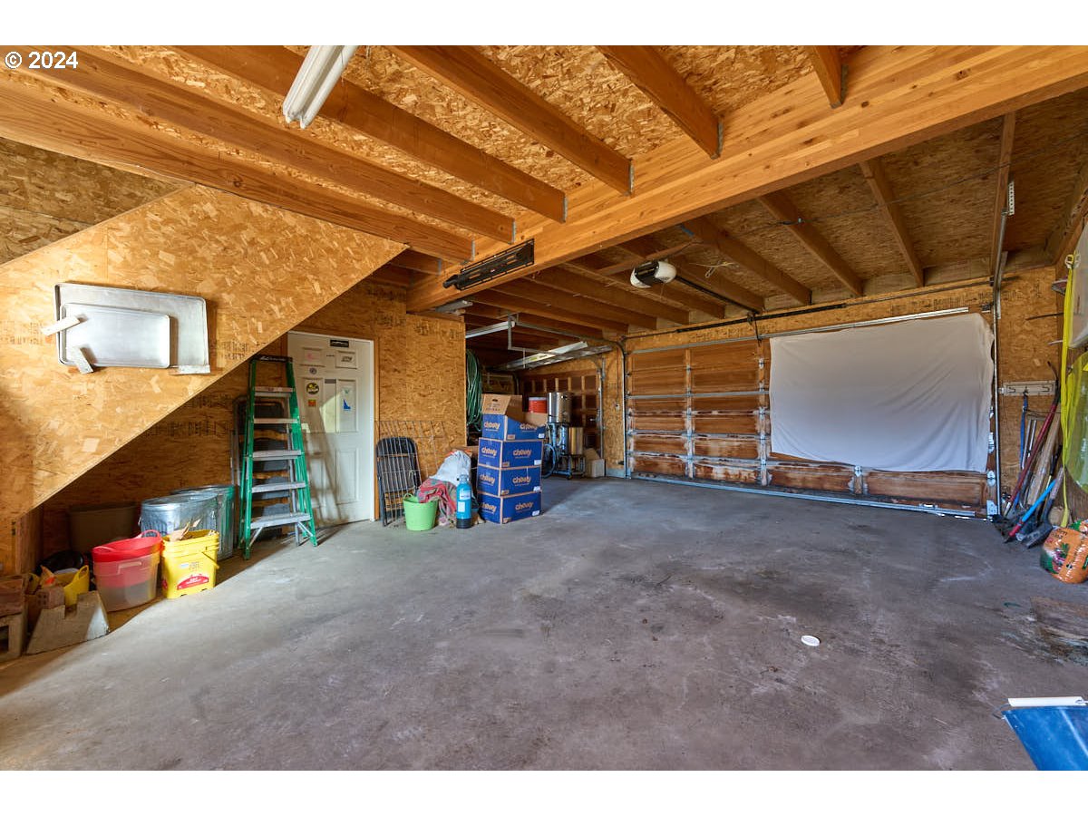 65195 Stockton Road Enterprise, OR 97828 - Photo 40 of 48 Garage