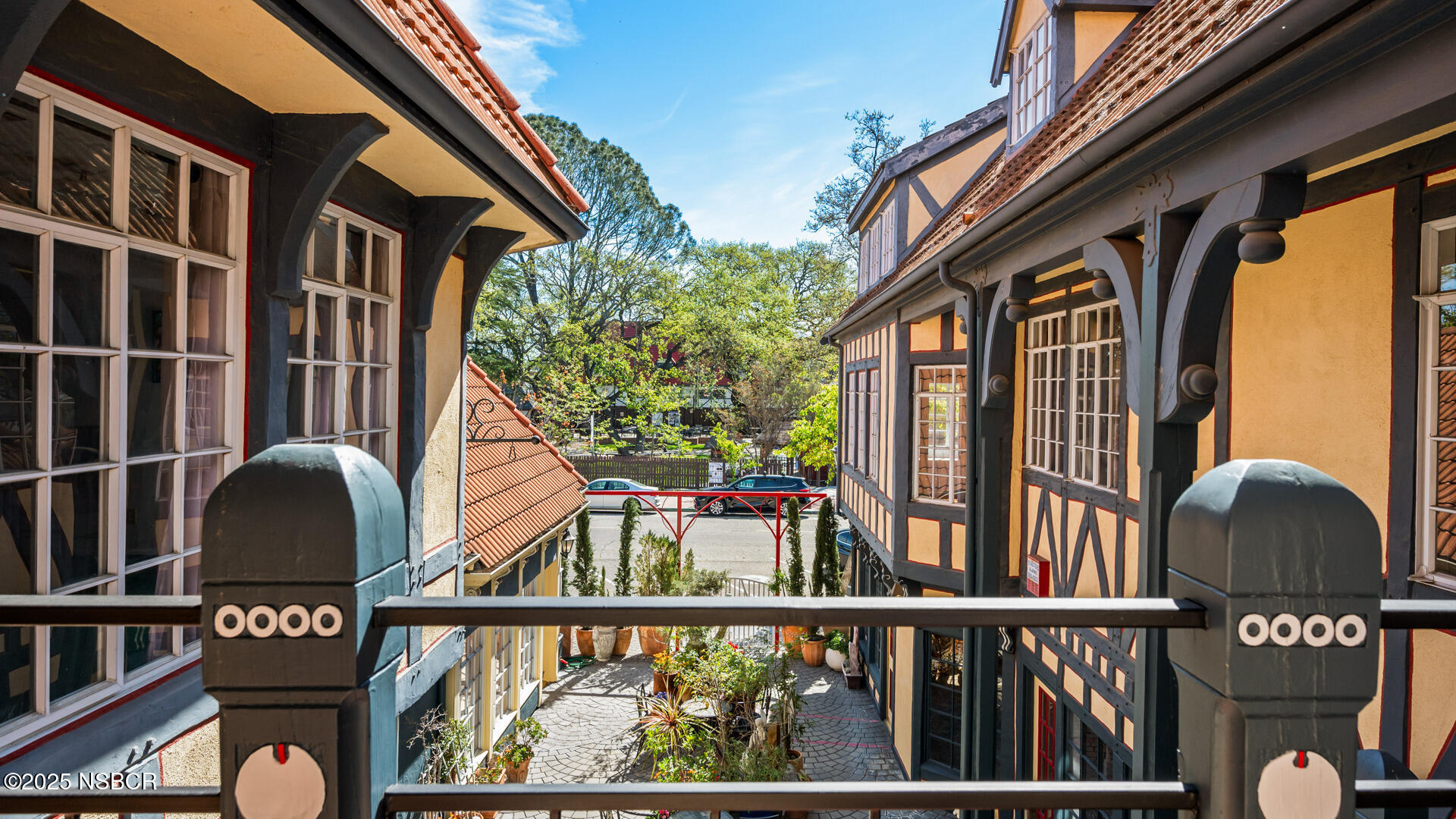 437 2nd Street Solvang, CA 93463 - Photo 12 of 39 437-2nd-street-solvang-ca-48