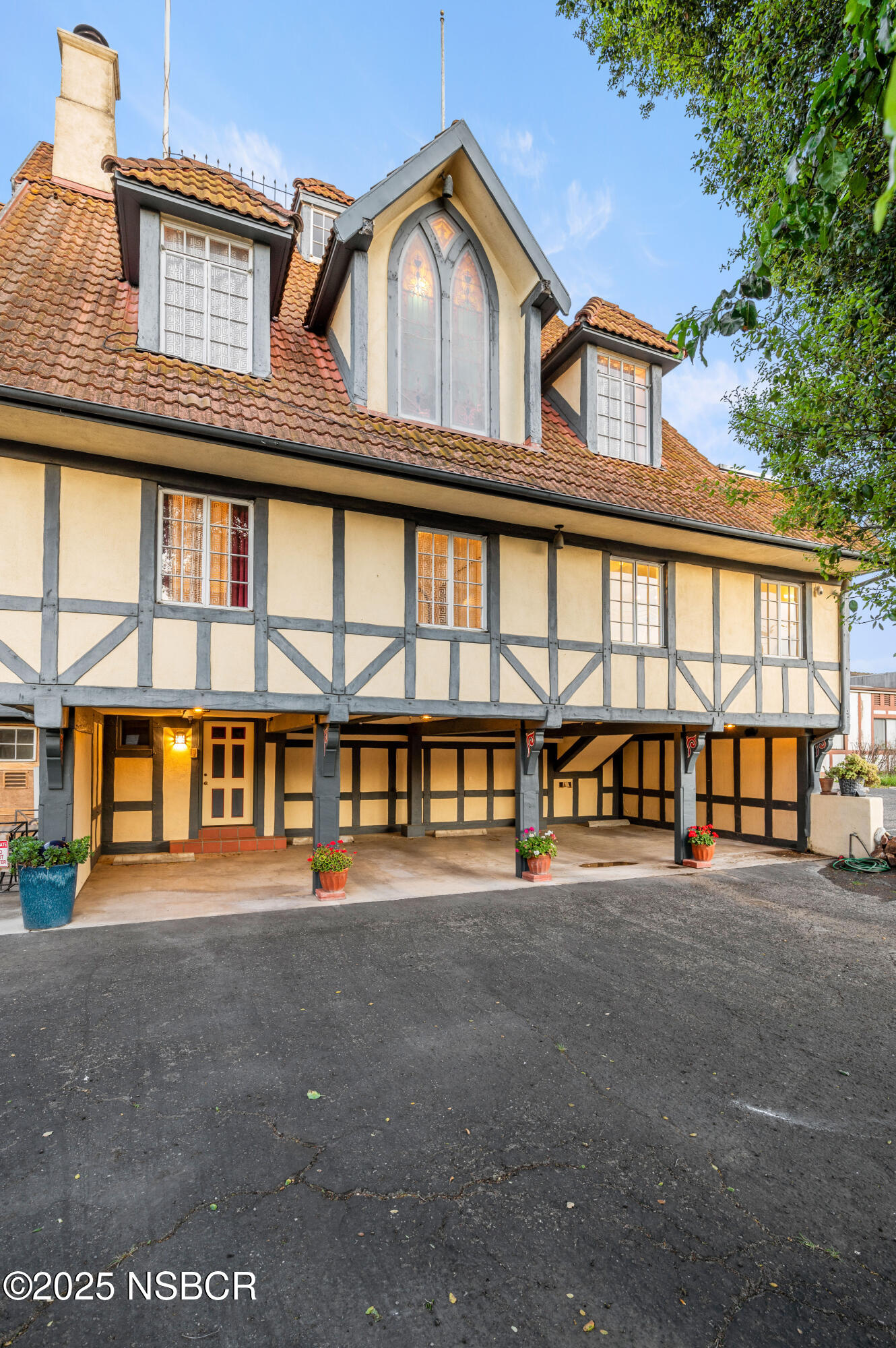 437 2nd Street Solvang, CA 93463 - Photo 34 of 39 427_2nd_street_solvang_ca_b-25