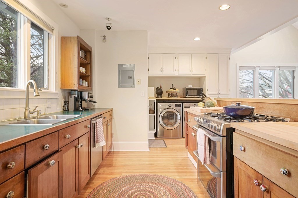 474 Huron Avenue, Unit 2 Cambridge, MA 02138 - Photo 9 of 26