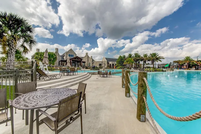 a view of a park with a tree