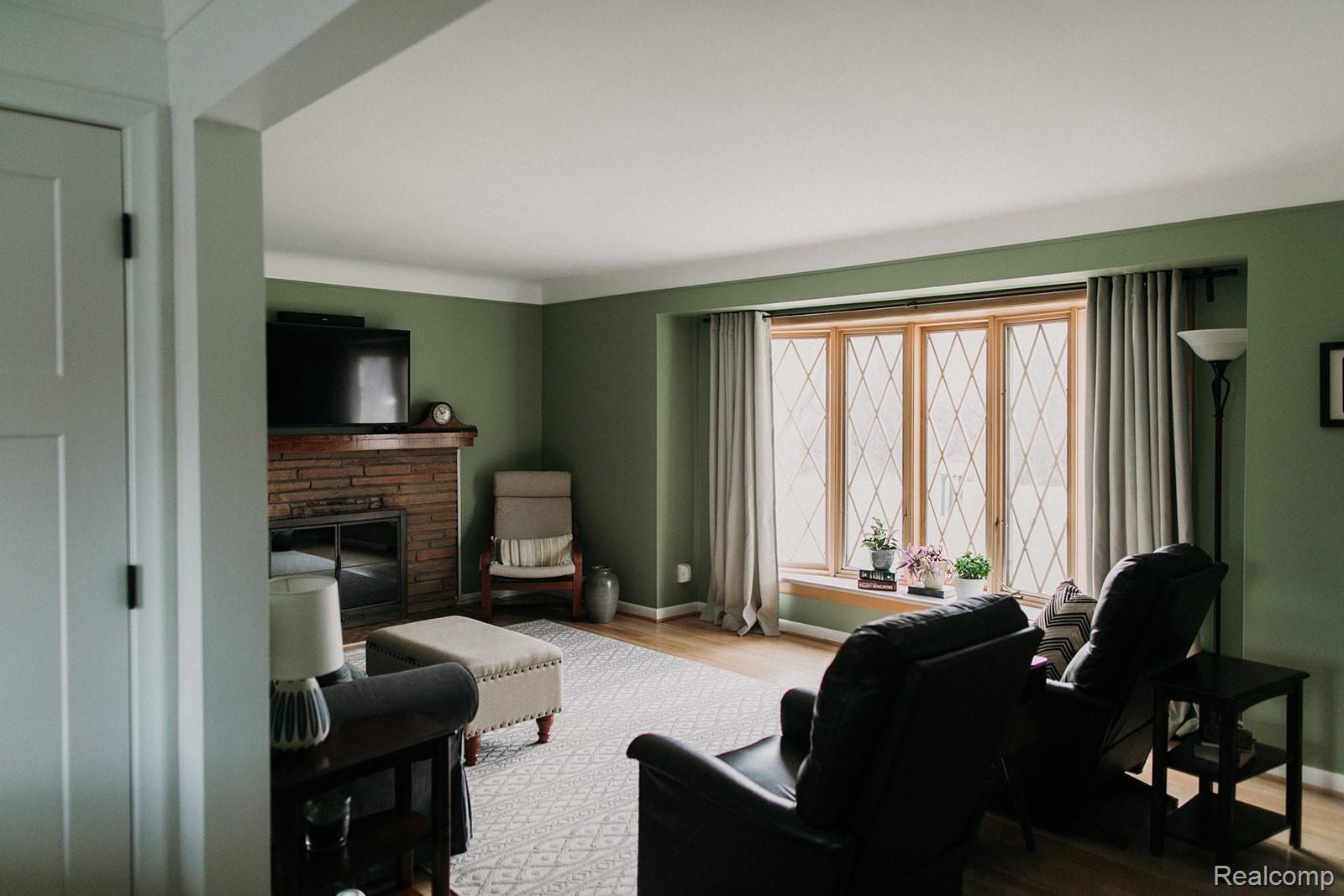 16030 Meadowbrook Road Redford, MI 48239 - Photo 12 of 29 erinhannumphotography_16030meadowbrook-14.jpg