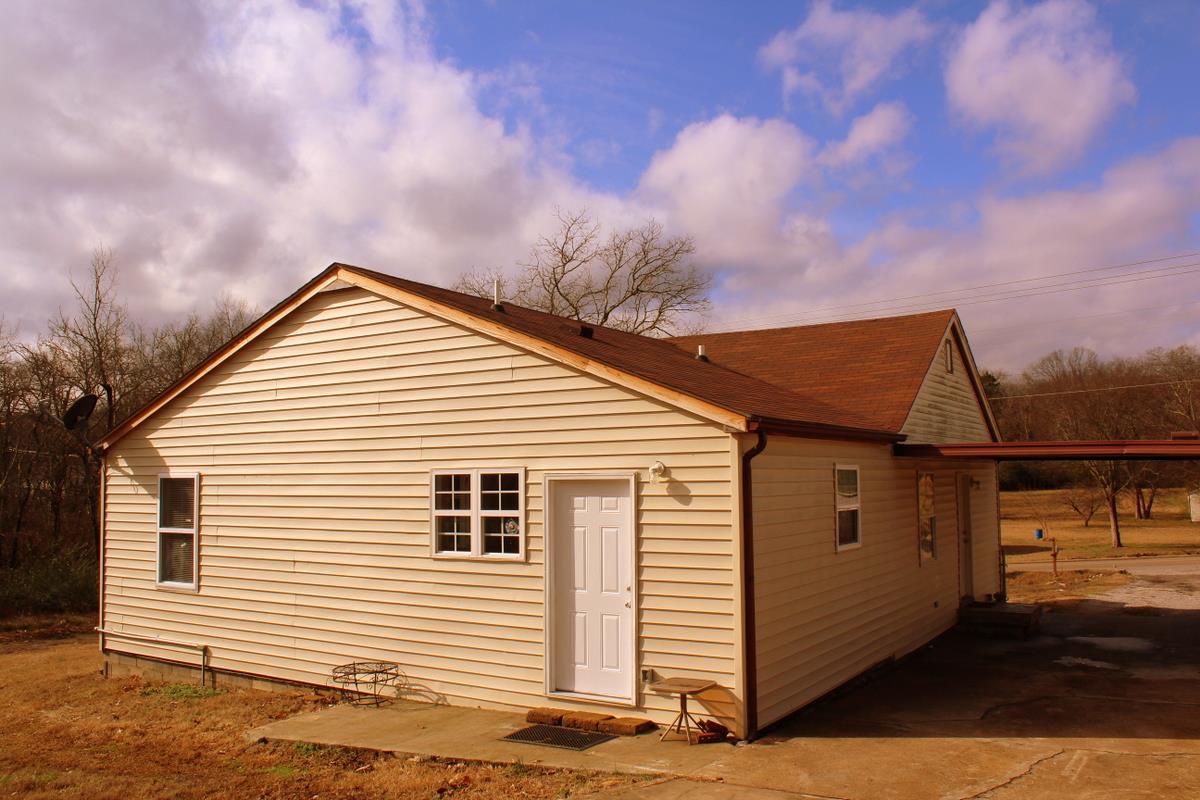 313 Randy Road Madison, TN 37115 - Photo 5 of 22 a view of a house with a yard