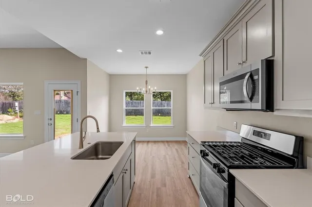 $261,900 | 319 Mousse Ruelle Drive, Shreveport, LA 71106