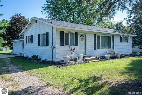 $235,000 | 6365 West Airline Road, Weidman, MI 48893