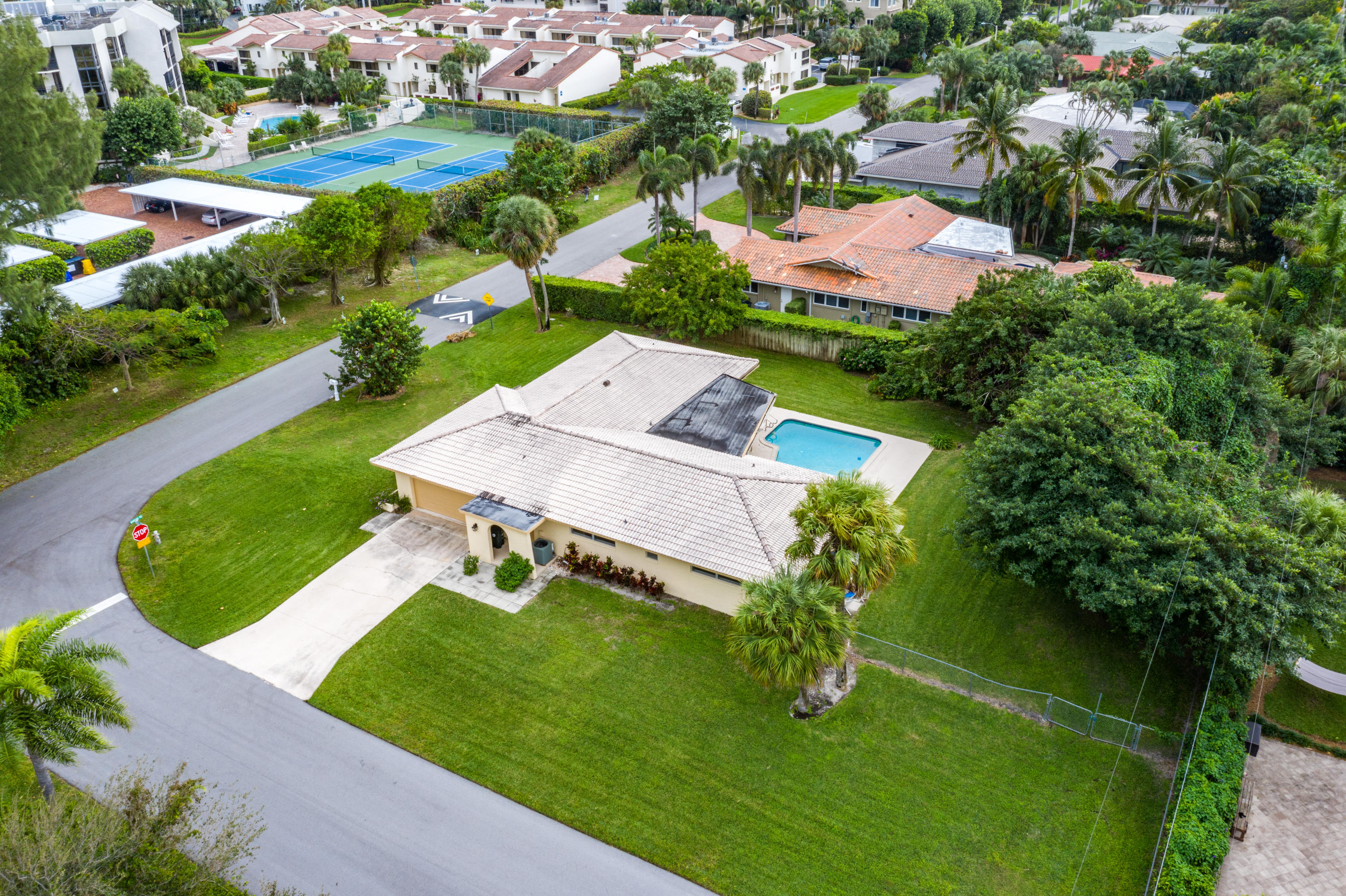 1901 Banyan Road Boca Raton, FL 33432 - Photo 3 of 39 031-1901BanyanRd-BocaRaton-FL-full