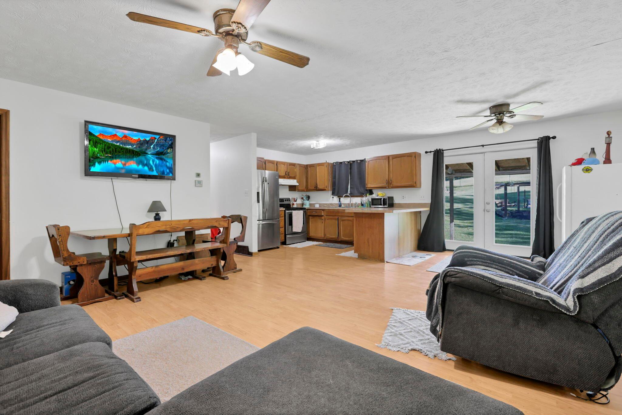 10951 Graffis Road Southeast Bremen, OH 43107 - Photo 7 of 26