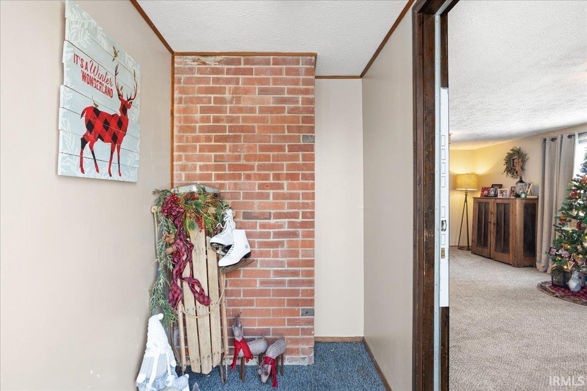 1039 Tulip Lane Lafayette, IN 47904 - Photo 2 of 32