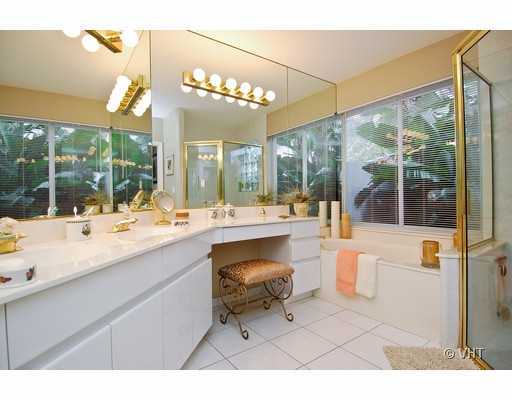 335 Redwood Lane Boca Raton, FL 33487 - Photo 7 of 8 Additional Photo