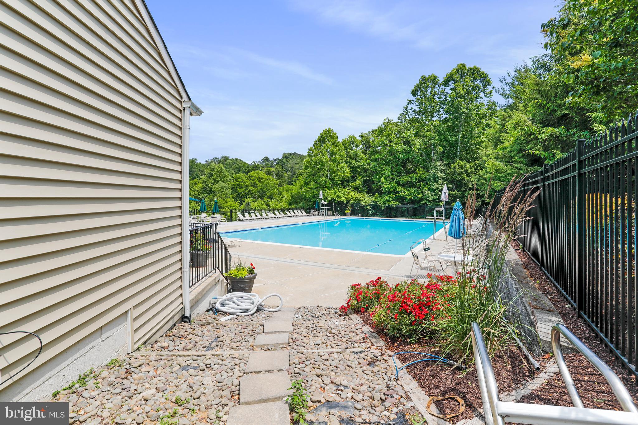 6705 West Lakeridge Road New Market, MD 21774 - Photo 30 of 39 a view of a garden with potted plants
