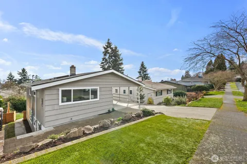 $1,495,000 | 3232 26th Avenue West, Seattle, WA 98199