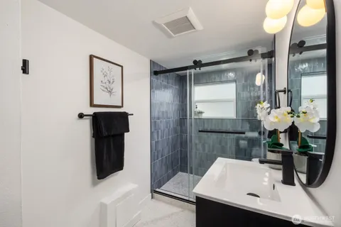 $1,495,000 | 3232 26th Avenue West, Seattle, WA 98199