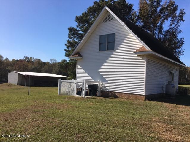 675 Shadetree Road Benson, NC 27504 - Photo 13 of 29 GARAGE APARTMENT
