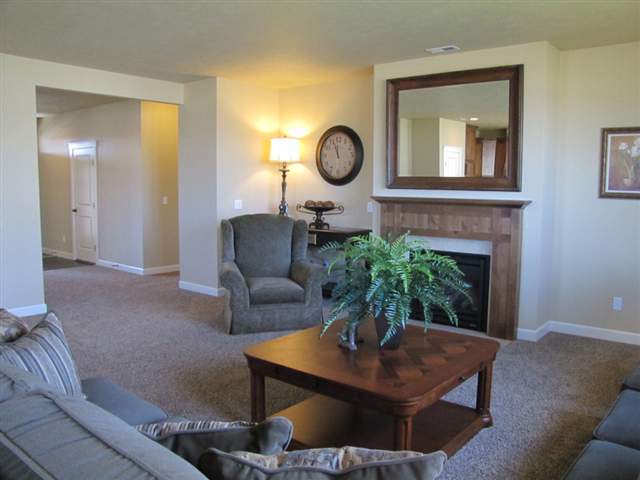 9012 West Red Street Cheney, WA 99004 - Photo 3 of 8 Gallery Image 3