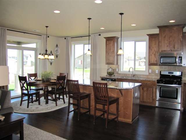 9012 West Red Street Cheney, WA 99004 - Photo 4 of 8 Gallery Image 4