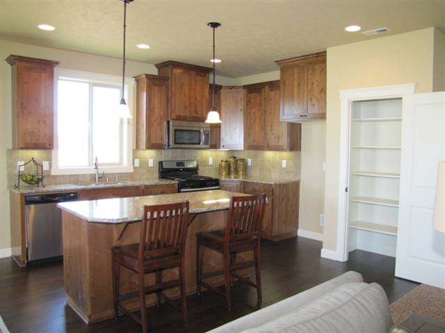 9012 West Red Street Cheney, WA 99004 - Photo 5 of 8 Gallery Image 5
