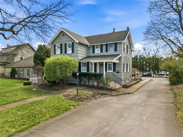 $185,000 | 1820 East Market Street, Warren, OH 44483