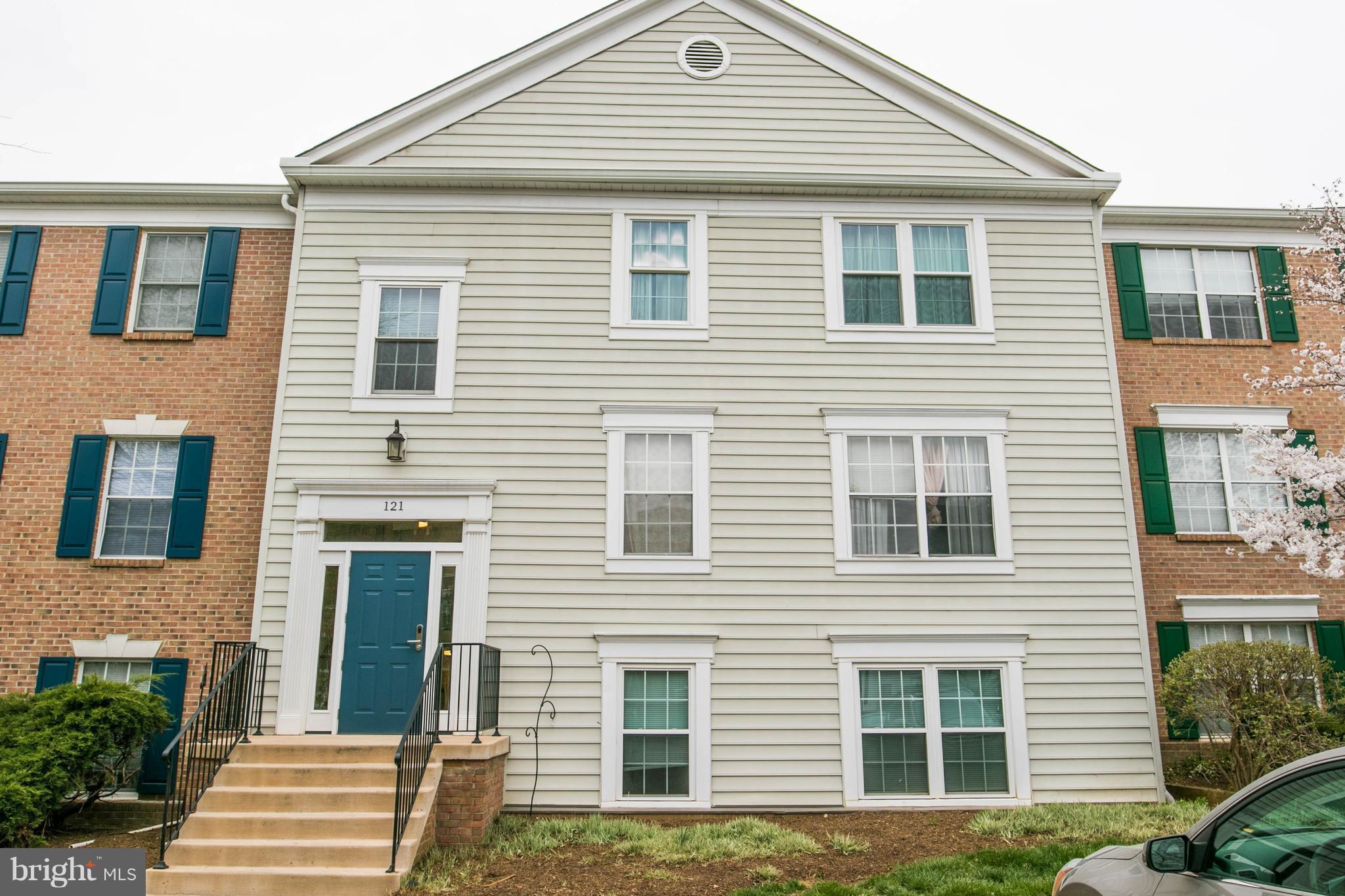 121 Fort Evans Road Southeast, Unit B Leesburg, VA 20175 - Photo 18 of 19 Exterior (Front)