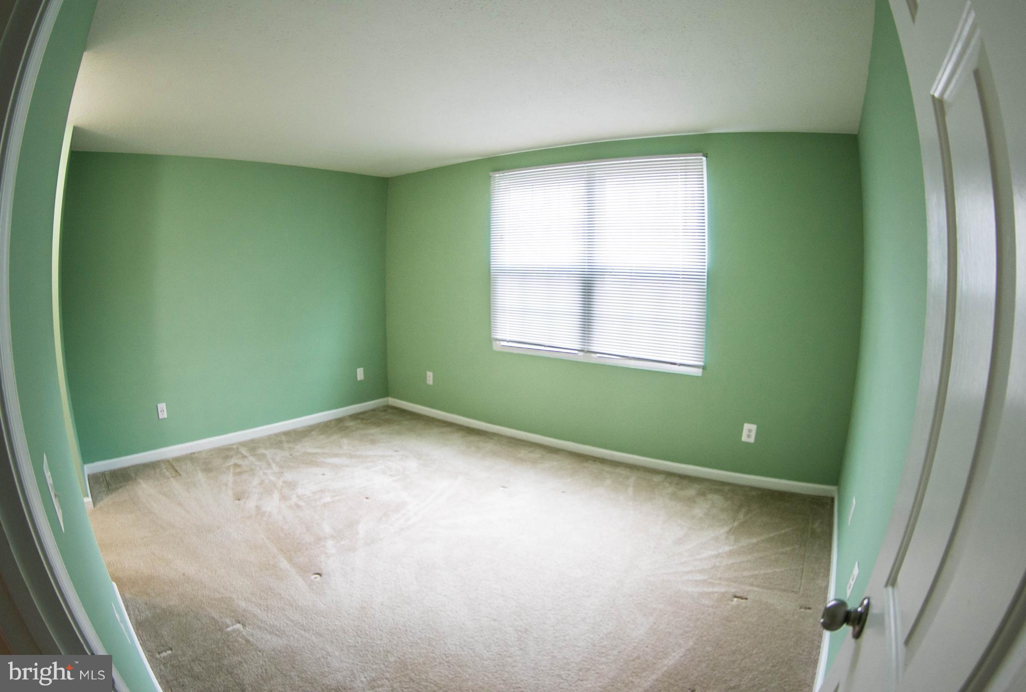 121 Fort Evans Road Southeast, Unit B Leesburg, VA 20175 - Photo 8 of 19 Spacious Master Bedroom