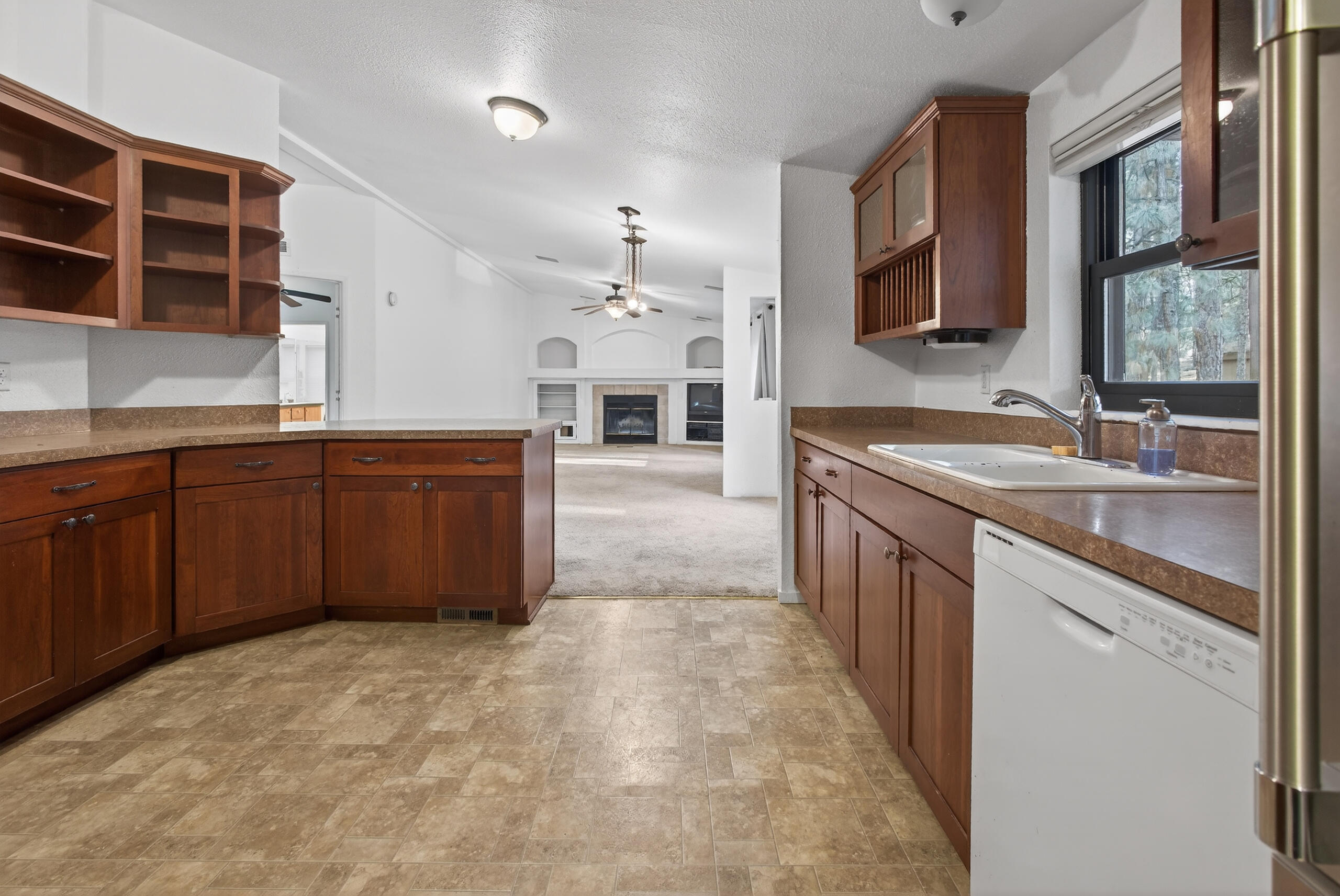 60097 Agate Road Bend, OR 97702 - Photo 12 of 48 Gallery Image 12