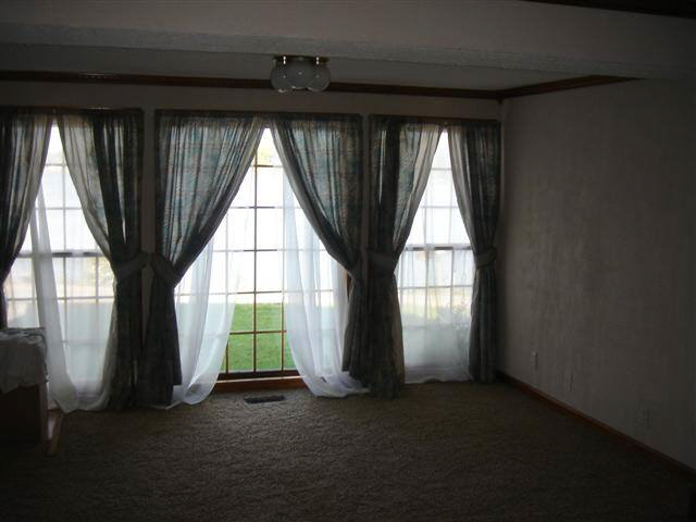 51767 East County Line Road Middlebury, IN 46540 - Photo 6 of 10 Gallery Image 6