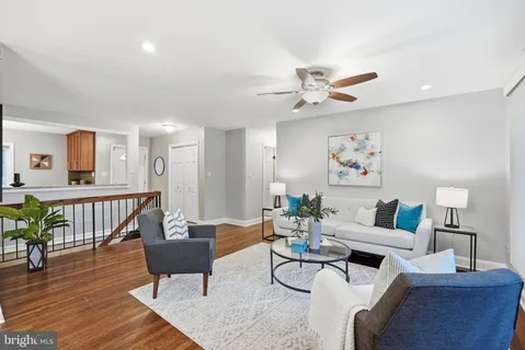 $679,500 | 4 Dabney Court, Rockville, MD 20853