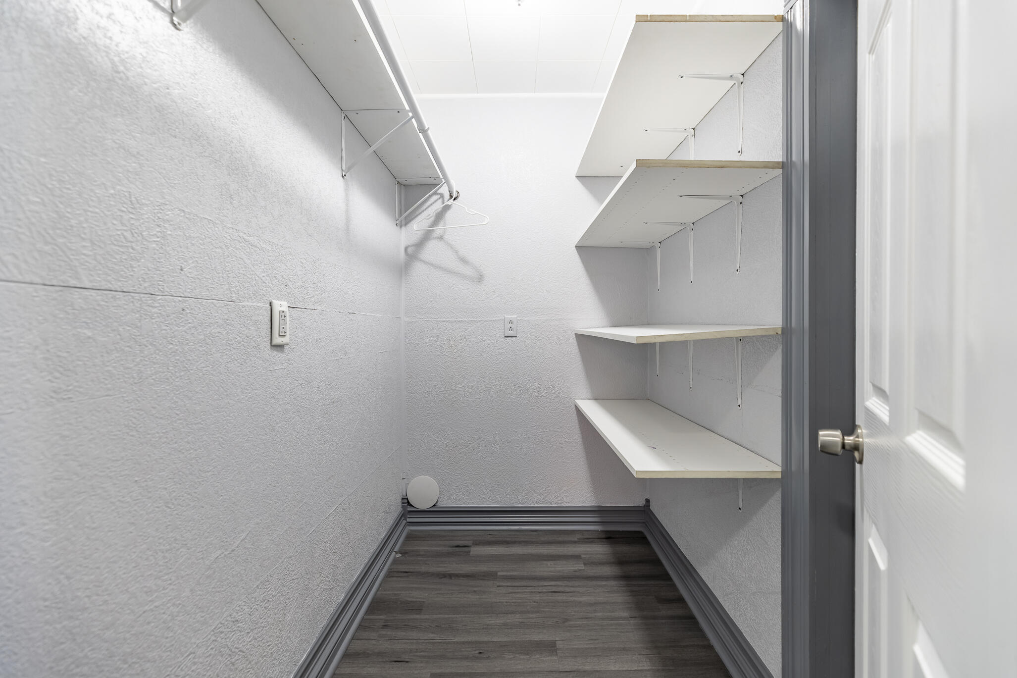 23 Mason Street Hammond, IN 46320 - Photo 21 of 62 a view of entryway with wooden floor