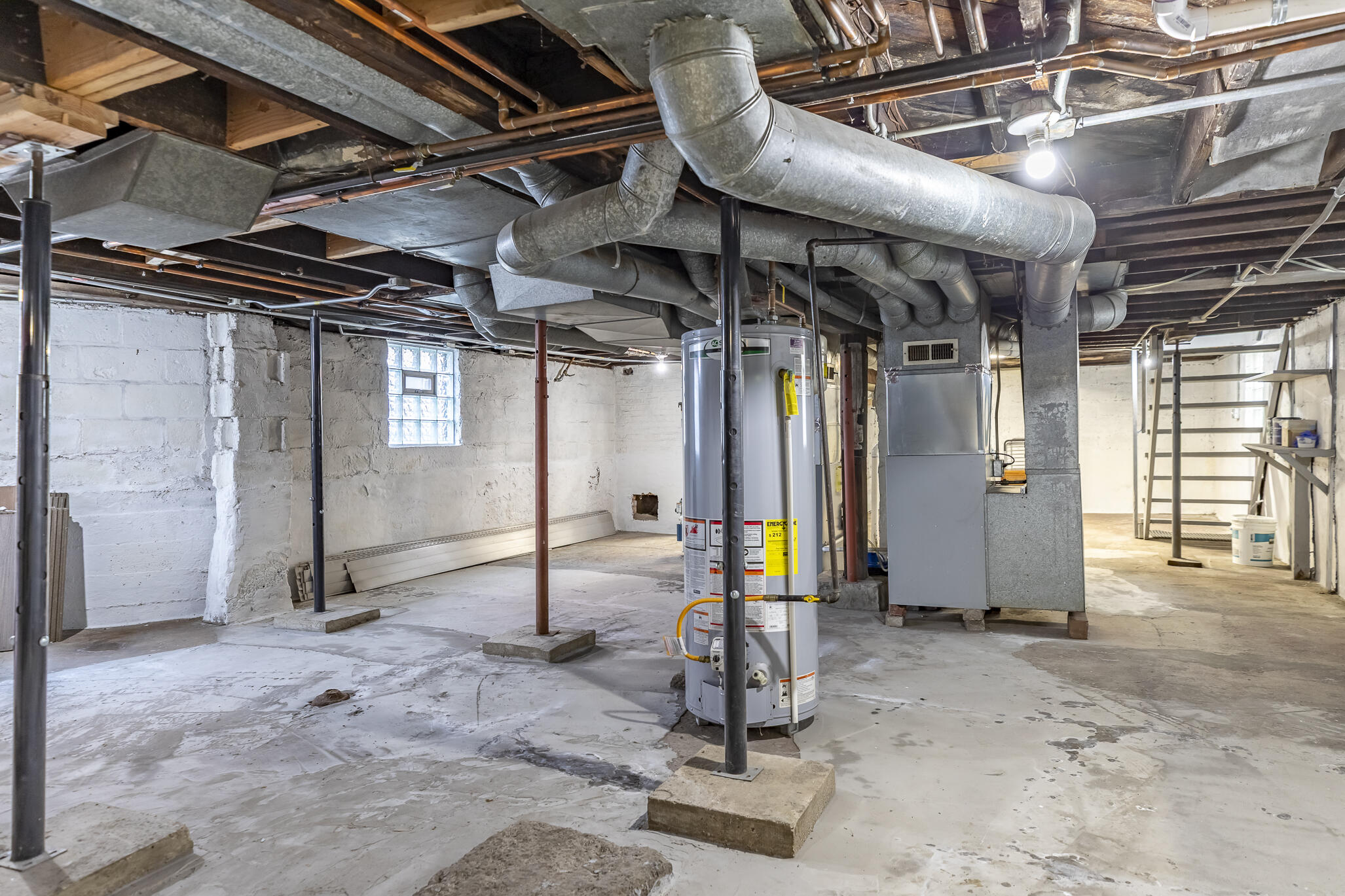 23 Mason Street Hammond, IN 46320 - Photo 43 of 62 a view of a garage
