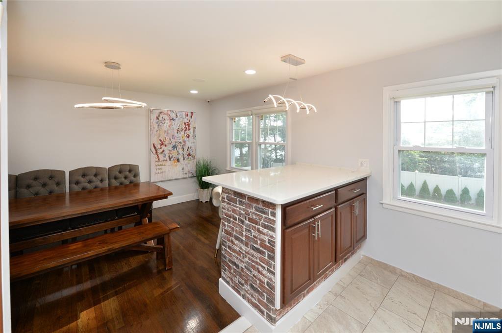154 Middlesex Avenue Paramus, NJ 07652 - Photo 6 of 32