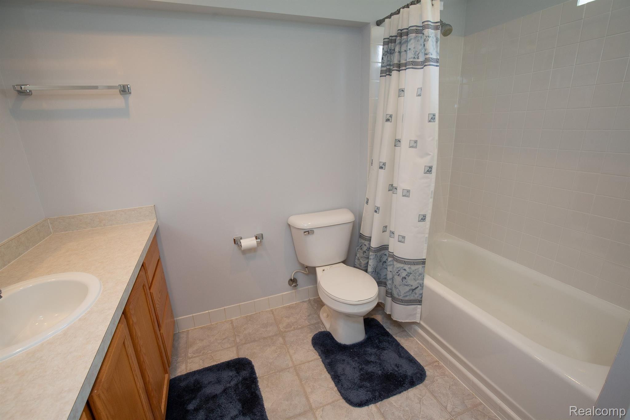 4040 Holly Lane Rochester, MI 48306 - Photo 49 of 63 IMG_6233.jpg